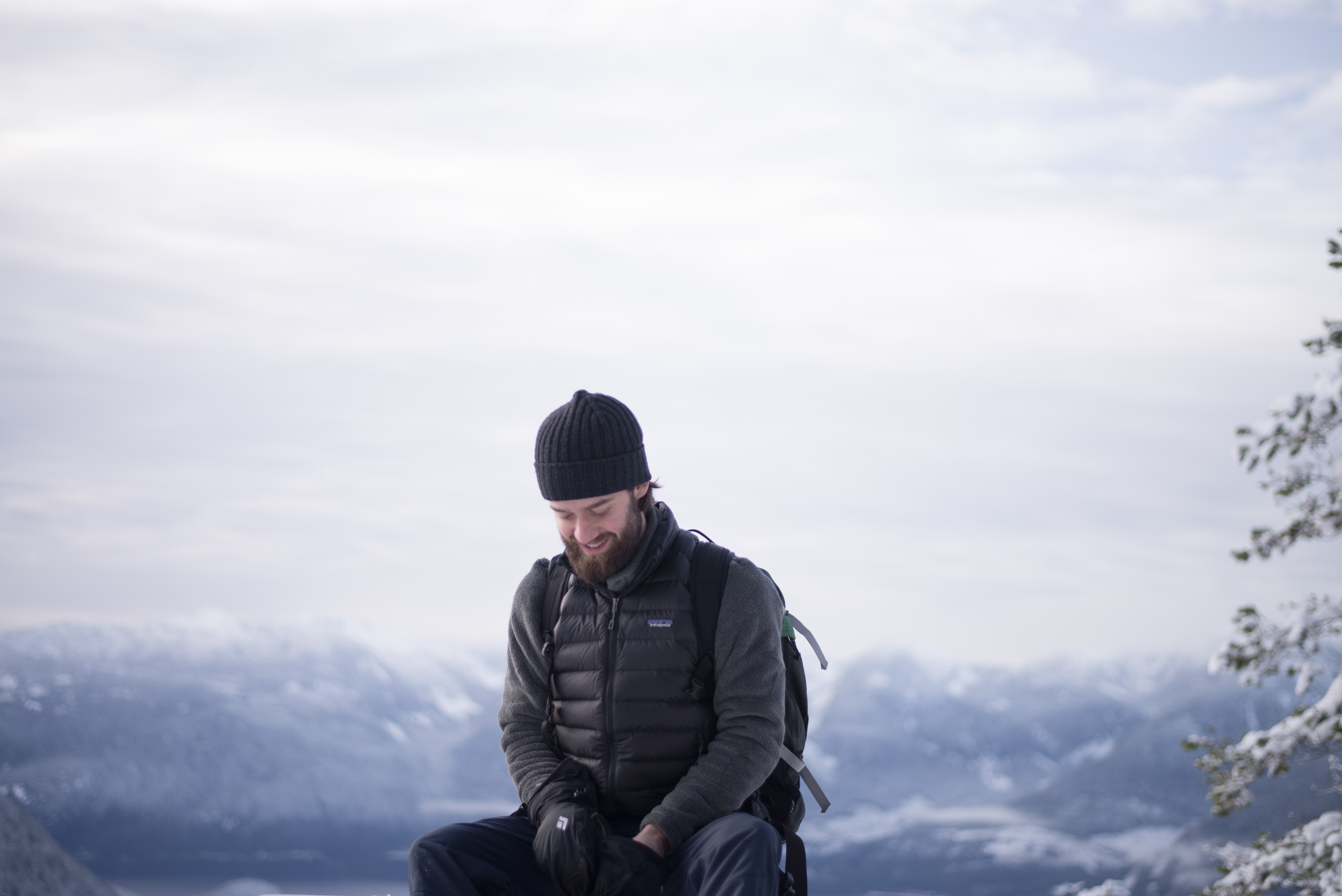 Hiking and snowshoeing at Sea to Sky Gondola in Squamish, British Columbia #explorecanada #camandtay